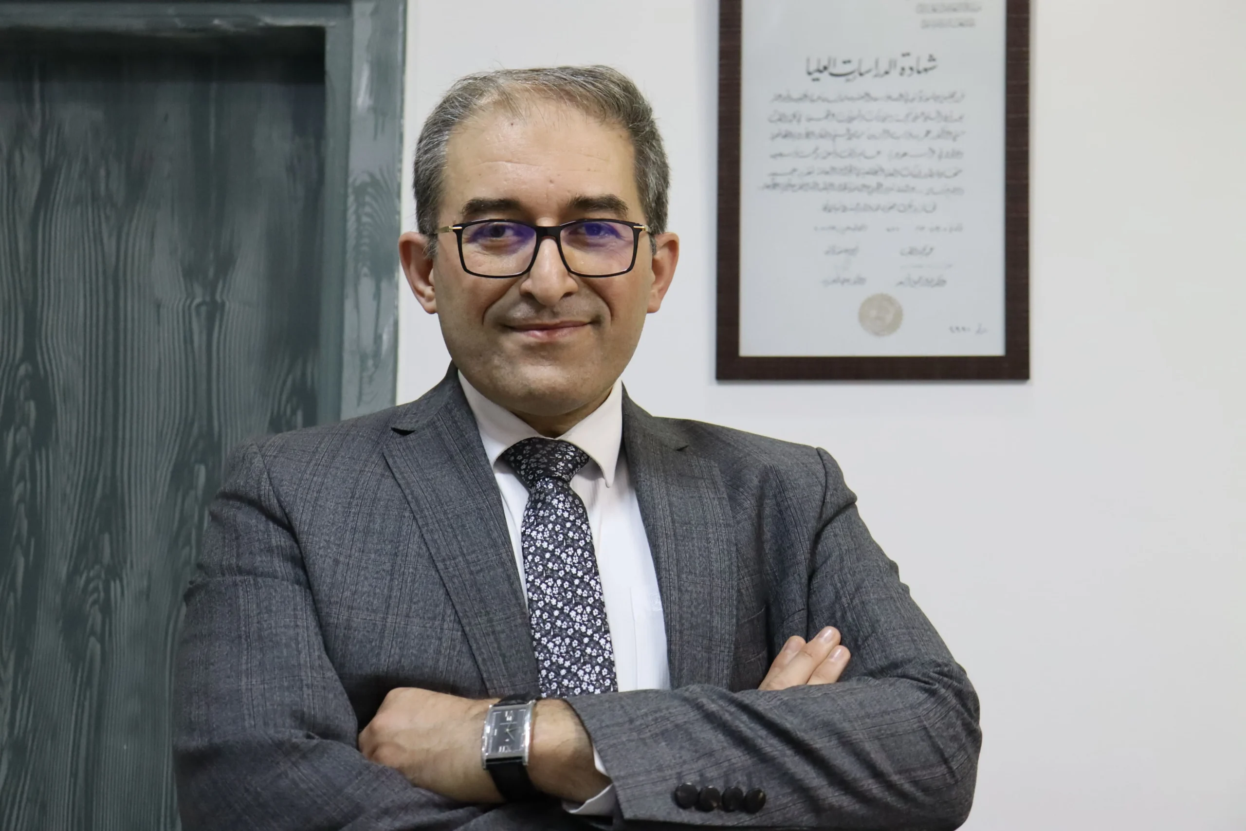 استشاري جراحة عامة و جراحة المنظار