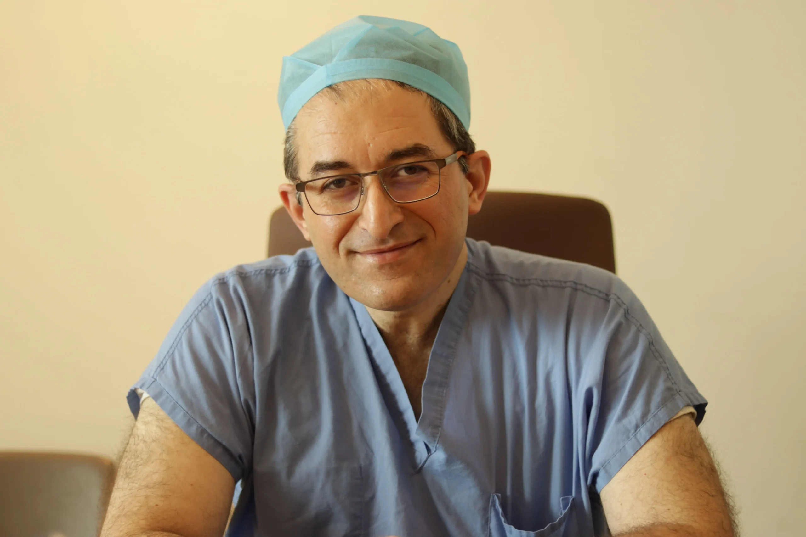 استشاري جراحة المنظار اخصائي جراحة عامة